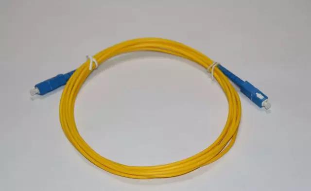 图解：光缆、终端盒、尾纤的作用和接法